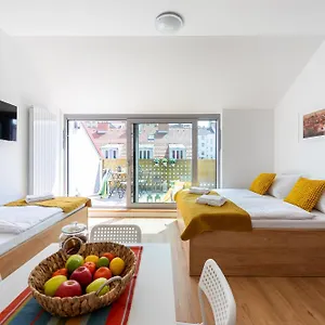 libero-apartments.praguehotelsweb.com/