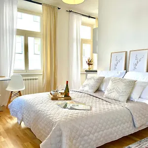 boho-tel-city-centre.praguehotelsweb.com/